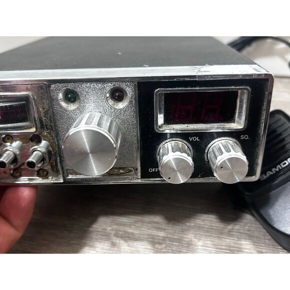 Vintage SAMDO SD-700 CB Radio Transceiver Silver - Picture 5 of 8
